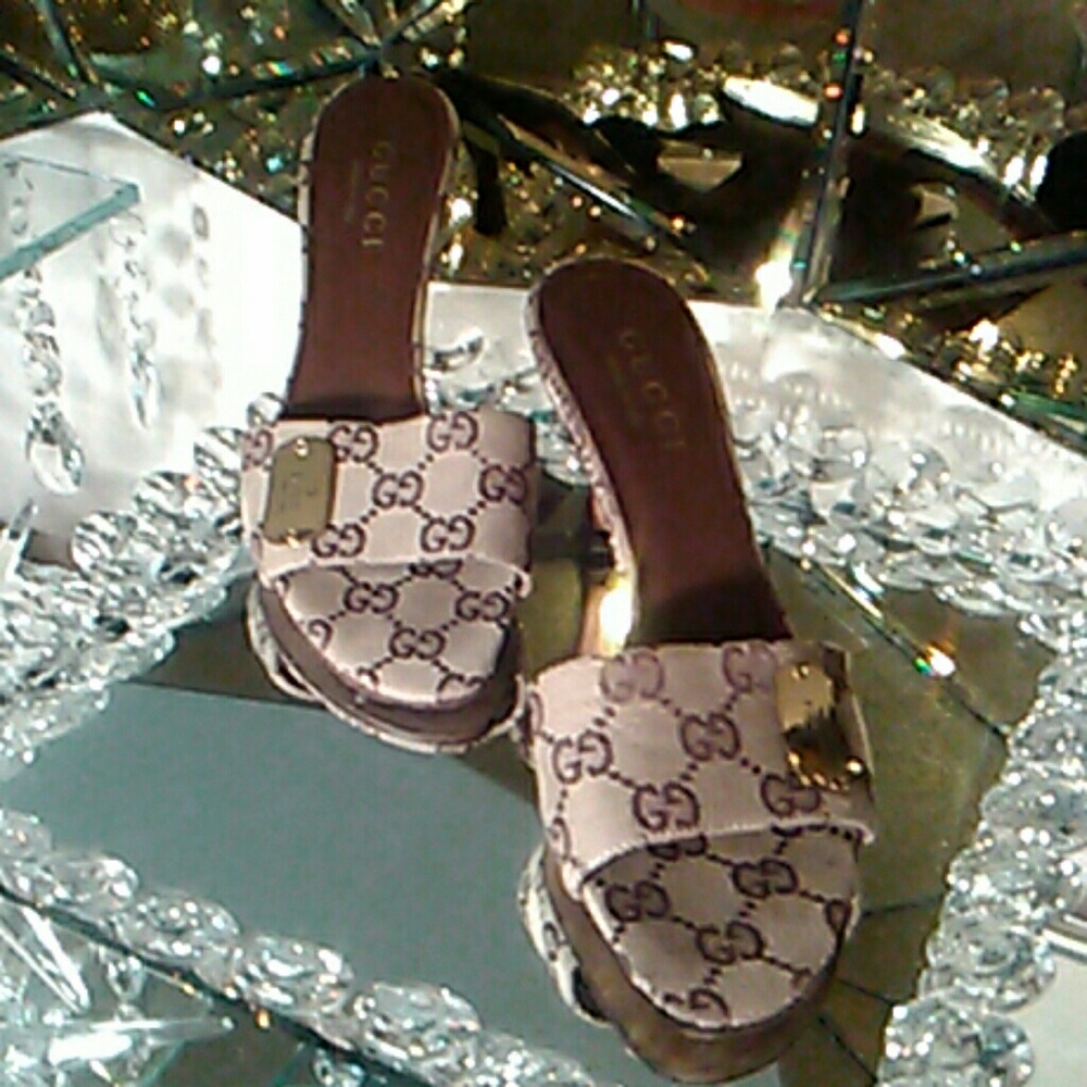 Gucci Slides